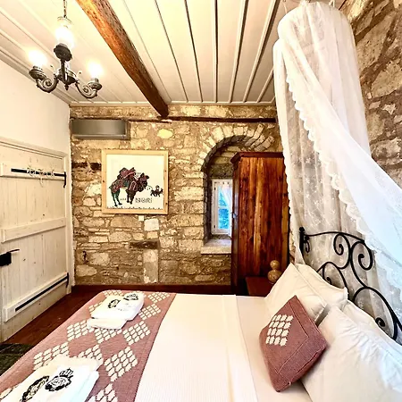 ホテル Marissa Boutique 2*