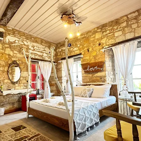 Marissa Boutique Cesme
