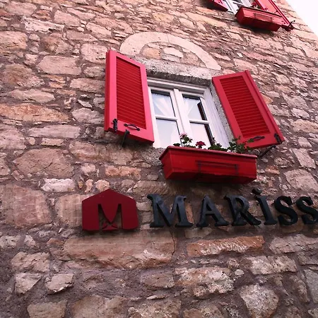 Marissa Boutique Кешме