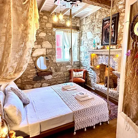 Marissa Boutique Кешме